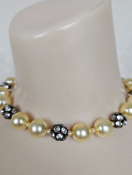 American Vintage Jewelry - Vintage Yellow Faux Pearl Crystal Glass Bead Rhinestone Rondelle Choker Necklace